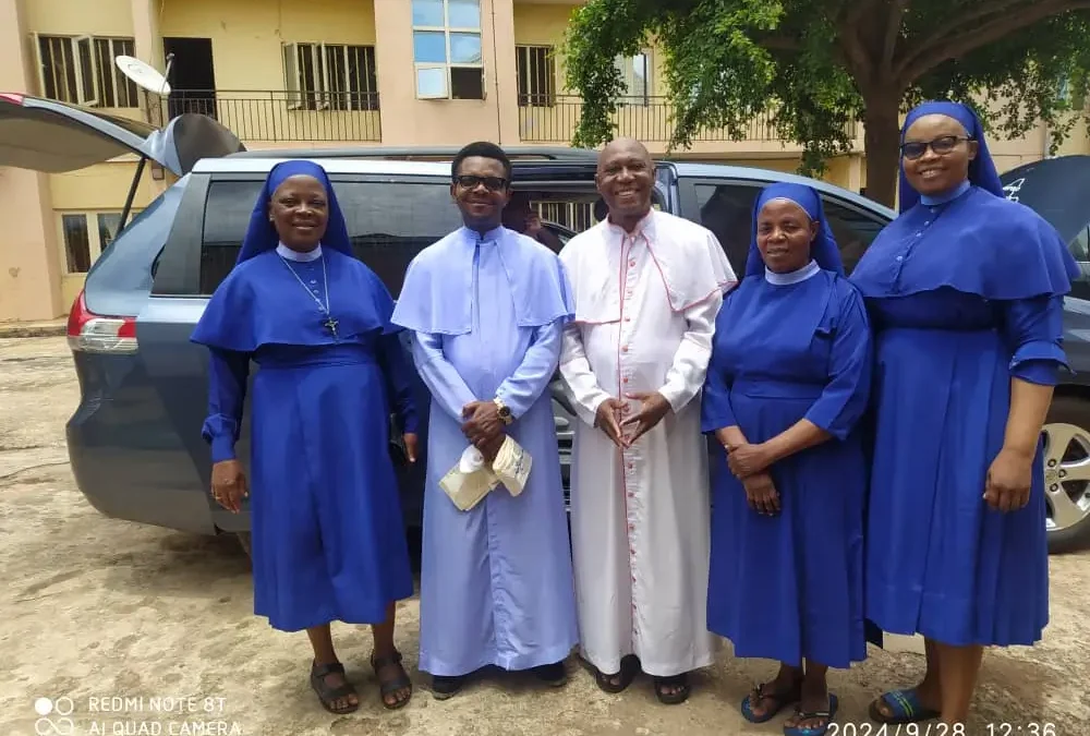 Monsignor Obiora Ike Blesses Toyota Sienna Donated to Holy Child Motherless Babies Home by CIDJAP